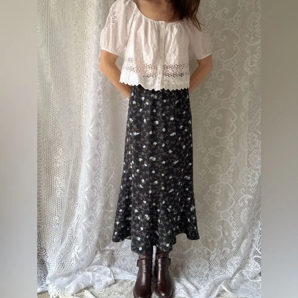 Vintage Sag Harbor Black Floral Midi Skirt Y2K Cottagecore